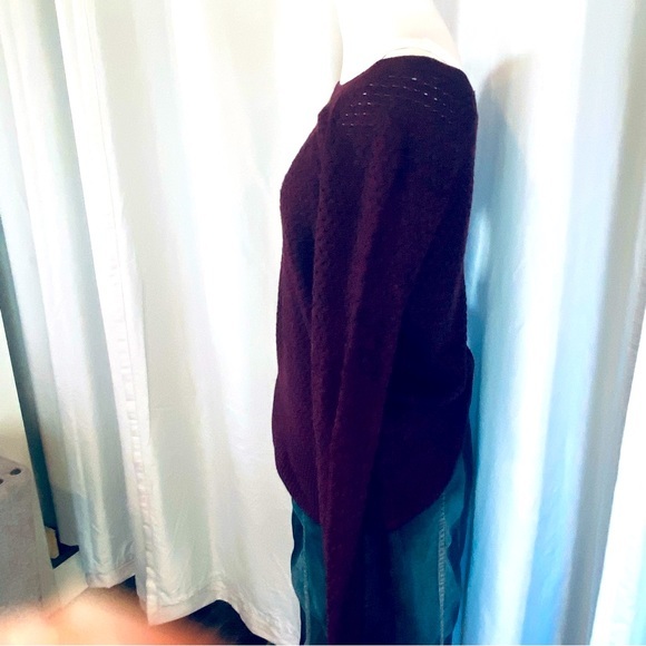 American Eagle Outfitters - Sz medium crewneck sweater. - Picture 3 of 7